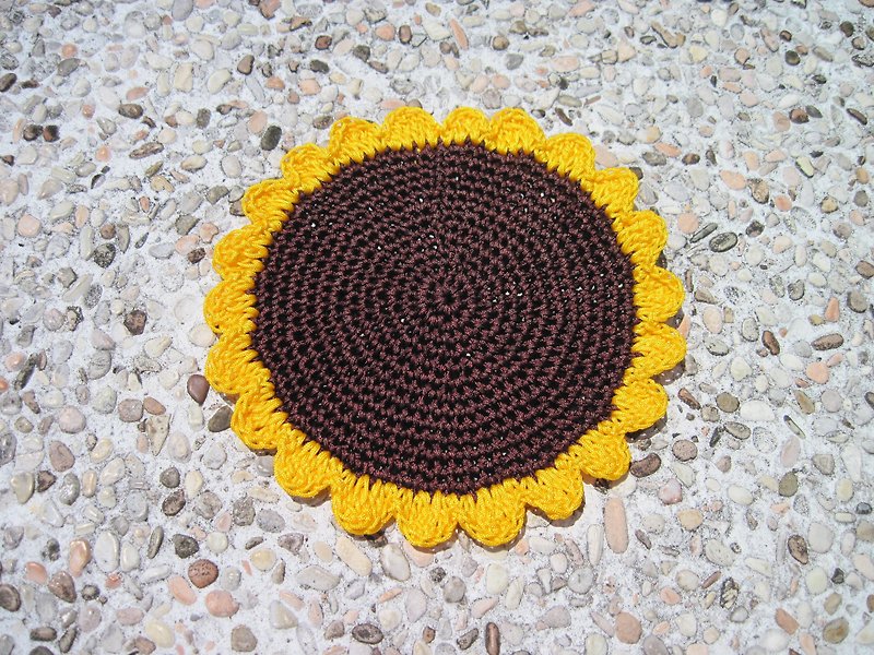 Sunflower coasters - ที่รองแก้ว - เส้นใยสังเคราะห์ สีนำ้ตาล