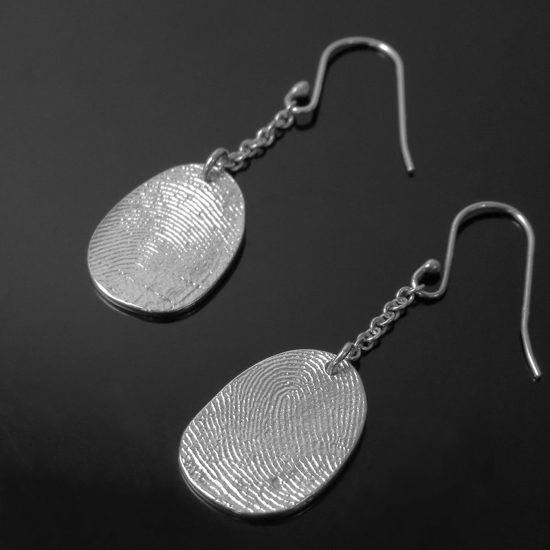 Fingerprint Imprint Series / Fingerprint Oval Dangle Earrings / 925 Sterling Silver / Customized - ต่างหู - โลหะ สีเงิน