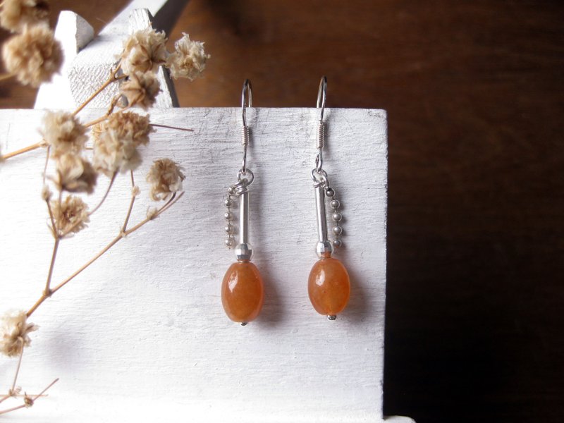 [Spring is coming] Sterling silver design earrings topaz + 925 Silver(ear hook) / unique and not silly version / - Earrings & Clip-ons - Jade Orange