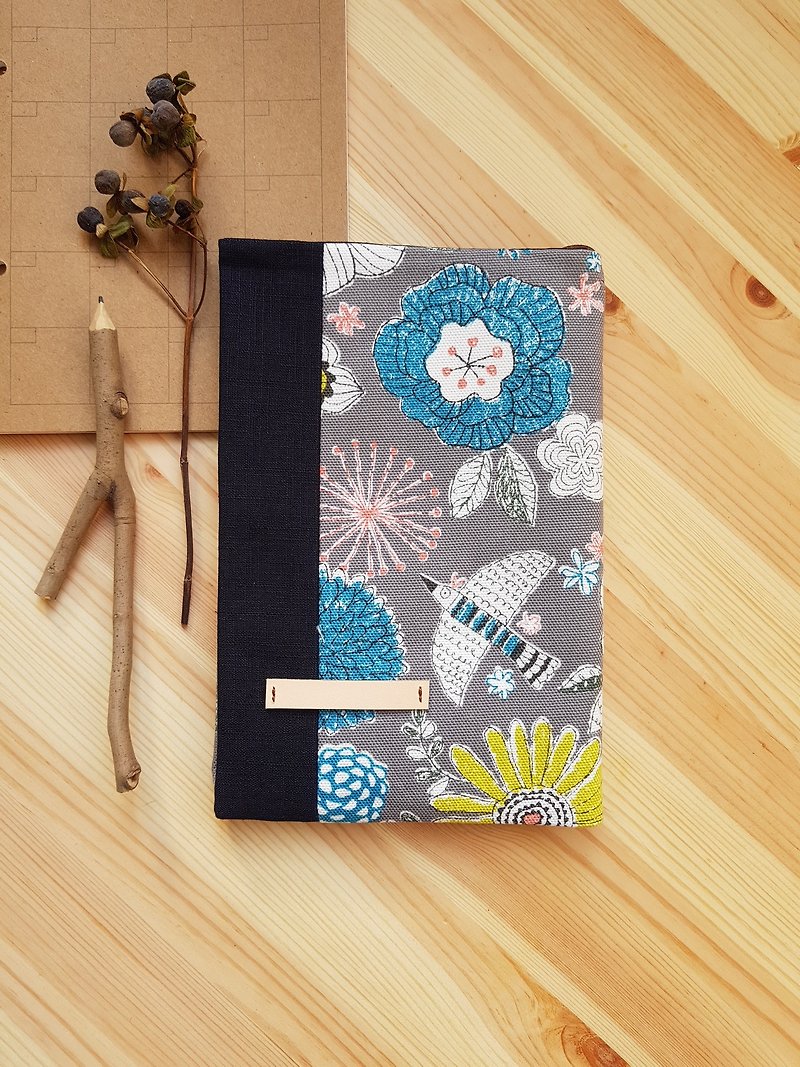 A5/25K adjustable cloth book cover gray bird and flower - Book Covers - Cotton & Hemp 