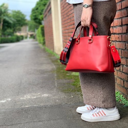 OURS Leather Craft 【側背包】快速出貨・幸福時光正紅側背包