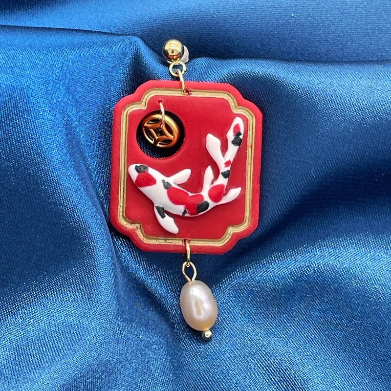 Jinxiu Qiancheng l square l - Spring Festival three-dimensional koi soft clay earrings - Earrings & Clip-ons - Other Materials Red