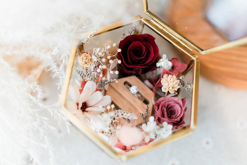 SSL戒指盒 婚禮小物 戒指的家 婚戒收納 情人節禮物 乾燥花 - 乾花/永生花 - 植物．花 金色