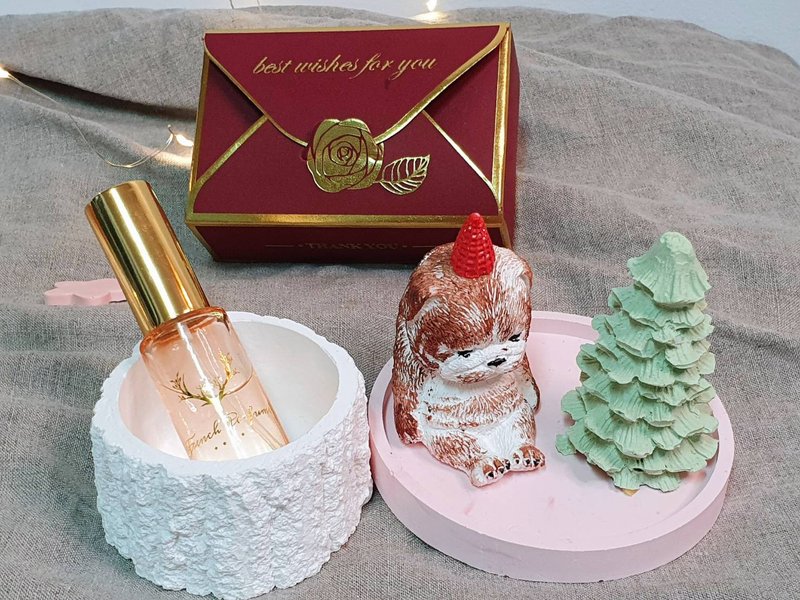 Christmas [French Stone+ Christmas Tree Stone] with Space Purification Spray/Christmas Candle - เทียน/เชิงเทียน - วัสดุอื่นๆ สีแดง