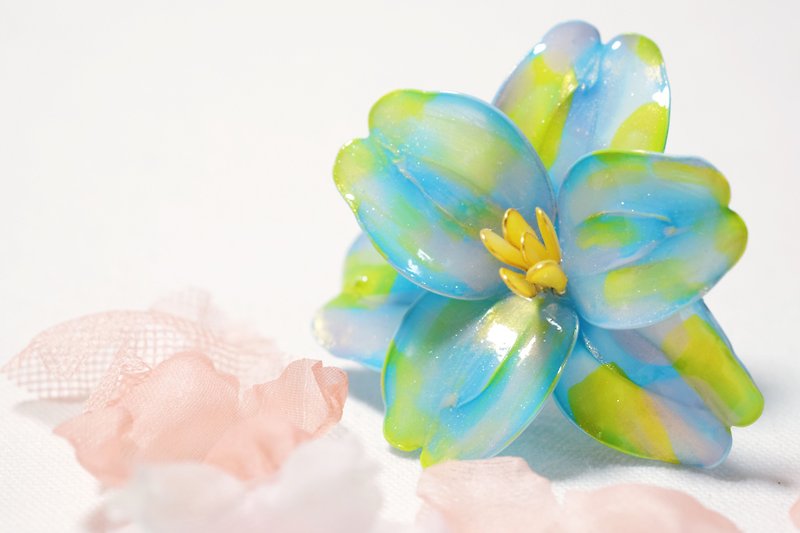 Spring Day - A pair of blue handmade earrings - ต่างหู - เรซิน สีน้ำเงิน