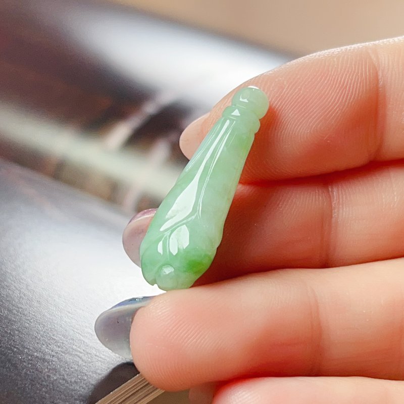 Piaoyang Green Jade Buds | Natural Burmese Grade A Jadeite | Gifts - พวงกุญแจ - หยก หลากหลายสี