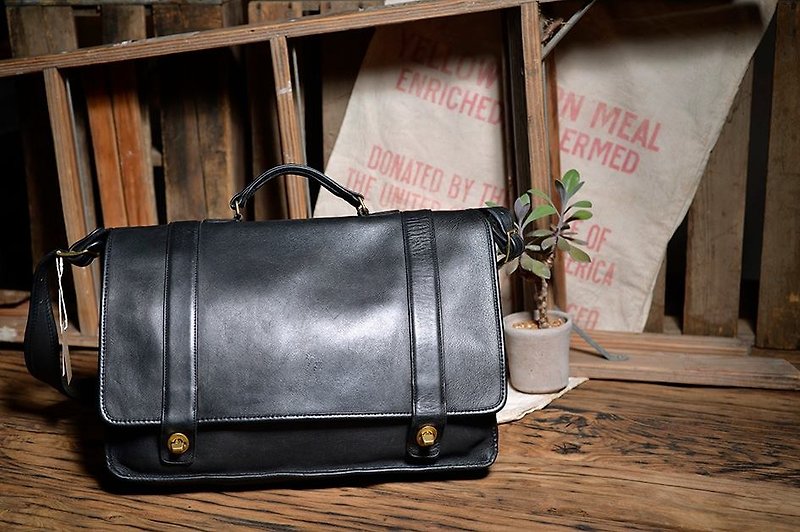 "Vintage Coach shoulder bag portable oblique" VBA 13 - Briefcases & Doctor Bags - Genuine Leather Black