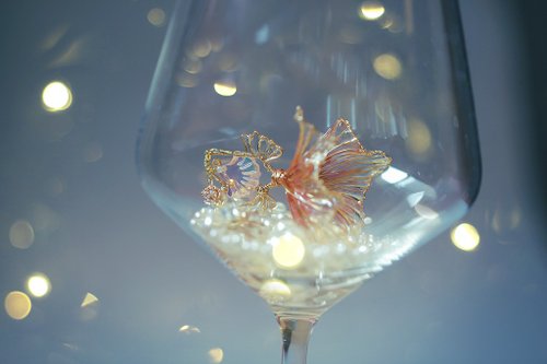 rosequeen 海洋樂園】水晶魚-金魚 淡水珍珠水晶花樹脂耳環