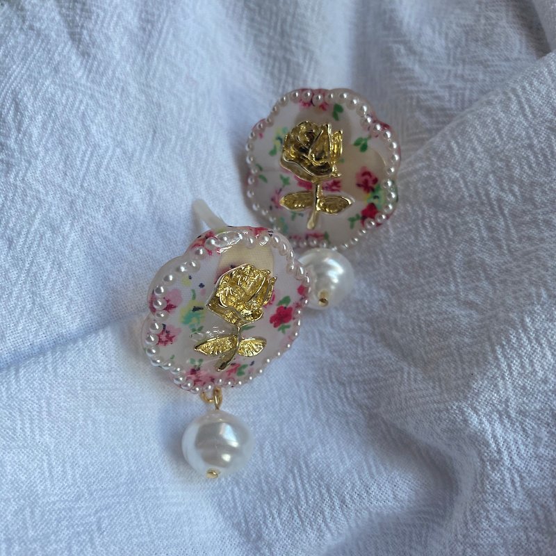 Hand-made Japanese retro Showa earrings