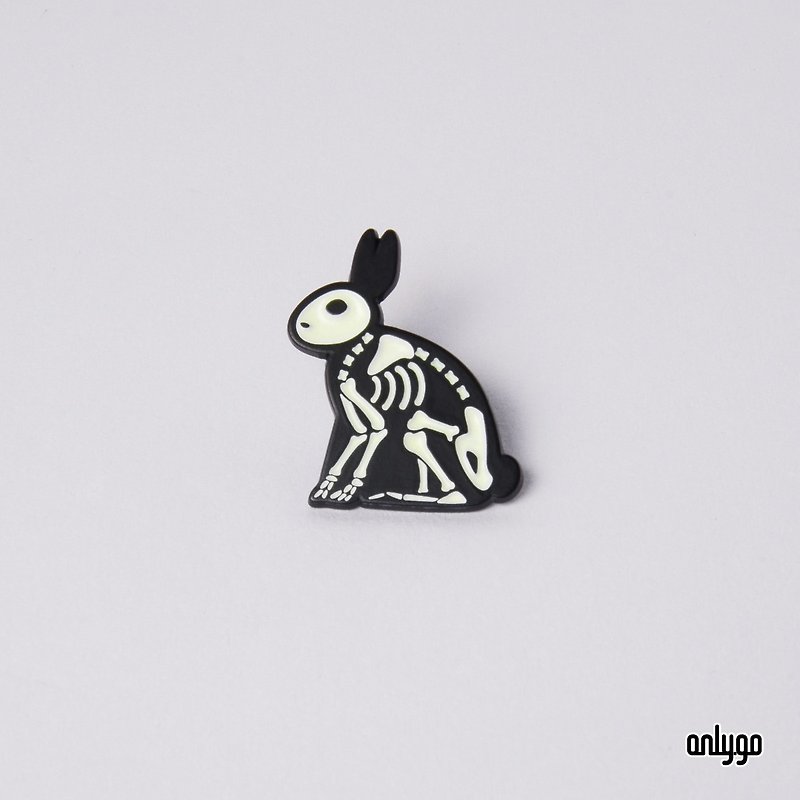 Animal luminous badge badge pin / rabbit - เข็มกลัด/พิน - โลหะ 