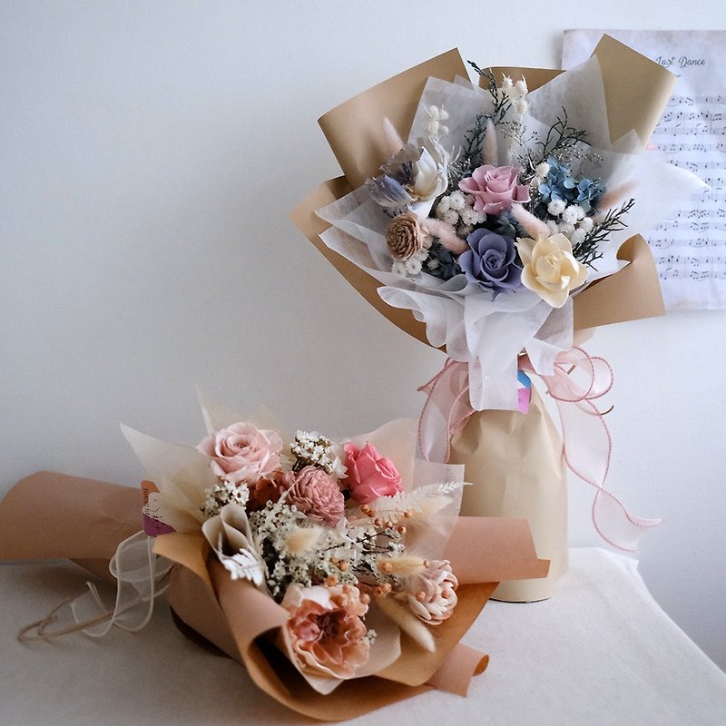 Korean Eternal Rose Bouquet/ Eternal Flower Dried Flower Lover Sending Gift Flower Gift Confession Anniversary - ช่อดอกไม้แห้ง - พืช/ดอกไม้ 