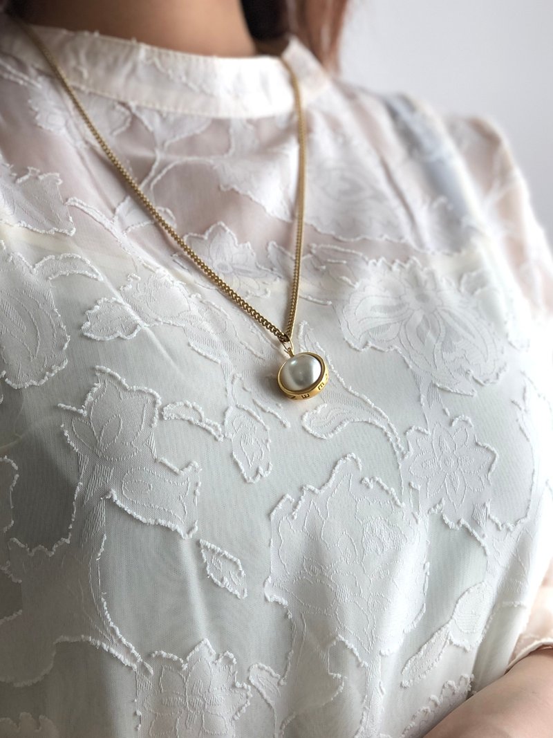 [Direct from Japan, branded used packaging] CELINE pearl necklace, gold, brand logo, vintage, old igjaxf - สร้อยคอ - วัสดุอื่นๆ สีทอง