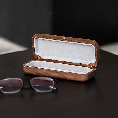 Wood-shaped animal eyeglass holders can be customized to store glasses -  Shop Mao Mao Chuang Sen Fang Eyeglass Cases & Cleaning Cloths - Pinkoi