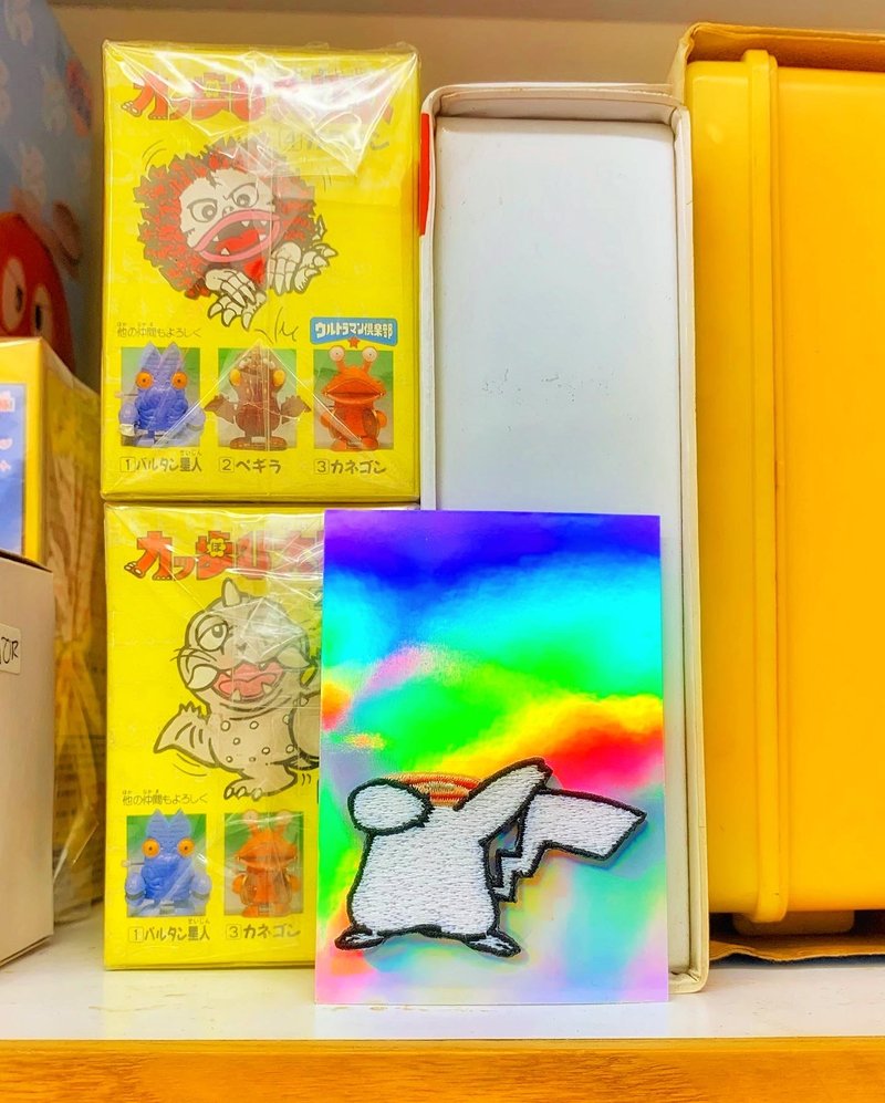 ピカチュウ cut off and re-trained embroidery badges - Brooches - Thread Multicolor