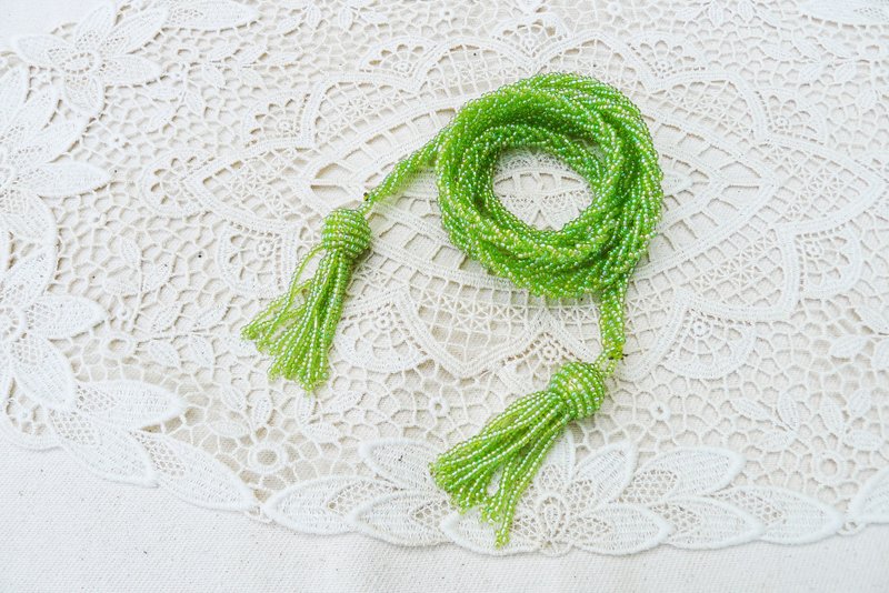 Vintage Handmade Beaded Braided Rope Style with Tassel Ends Belt - 腰帶/皮帶 - 塑膠 綠色