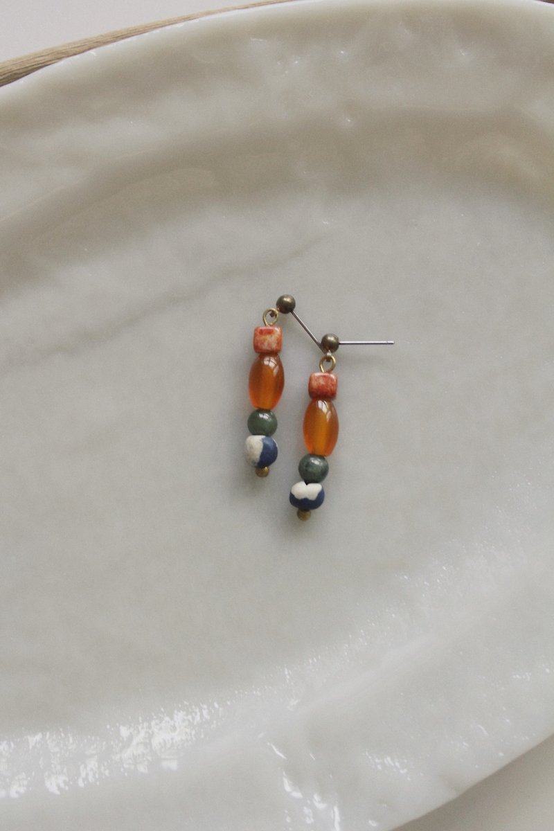 Fire Ant - antique gems Stone beads ceramic beads - original Bronze earrings - ต่างหู - หยก 