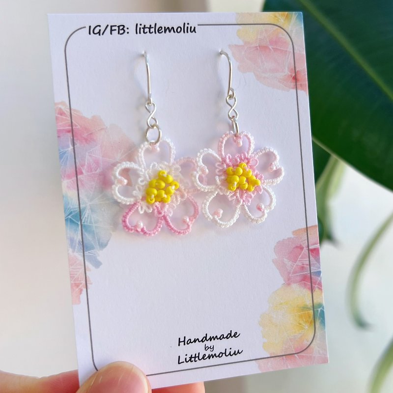 │Littlemoliu│Shuttle Tatting earrings - Sakura by Your Side │100% Handmade - Earrings & Clip-ons - Thread Pink