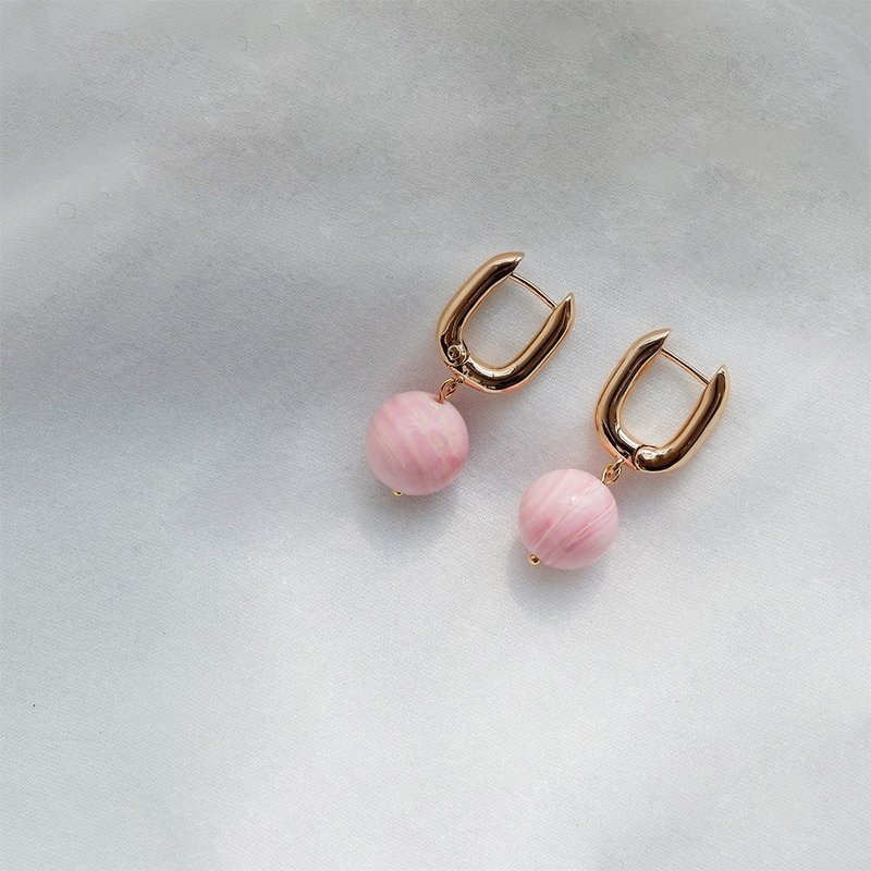 Hi Onion原創粉日小眾耳釘耳環適合春天粉色氣質百搭耳掛復古簡約 - 耳環/耳夾/耳骨夾 - 其他材質 多色