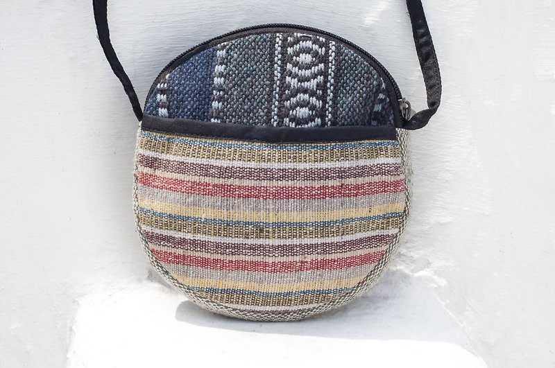 Natural cotton Linen crocheted portable bag / oblique backpack / shoulder bag / shoulder bag / shopping bag / circular Cebei - South American - กระเป๋าแมสเซนเจอร์ - ผ้าฝ้าย/ผ้าลินิน หลากหลายสี
