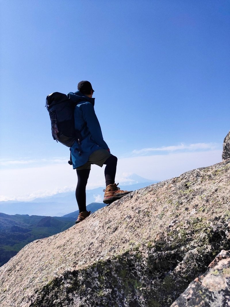 深夜色系:  6dots Tyvek 登山包 40L 55L背包 露營 登山 - 背包/後背包/書包 - 防水材質 藍色