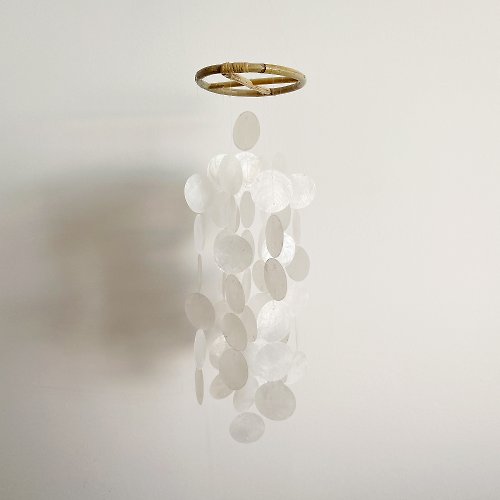 HO’ USE PRE-MADE | Finnish Restr._White(M) Circle | Capiz Shell Wind Chime Mobile|#0-324