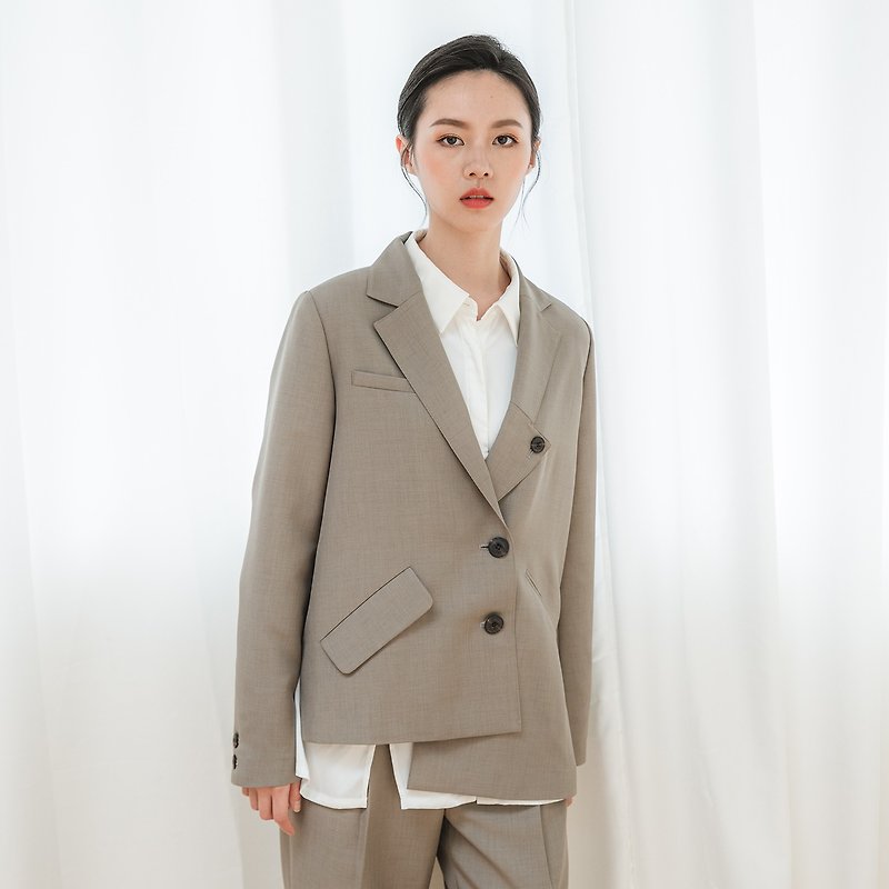 [Classic joint name] Guisu_Homestay suit Khaki - Women's Blazers & Trench Coats - Cotton & Hemp Khaki