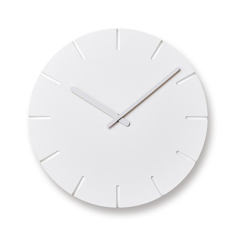Lemnos Carved C 線條 時鐘 - 時鐘/鬧鐘 - 木頭 白色