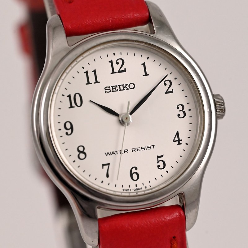 Vintage SEIKO QUARTZ women watch 7N01-0EG0 white Japan Shipping - Women's Watches - Stainless Steel White
