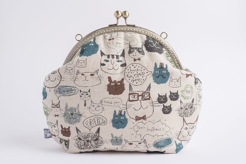 Children's cat / metal mouth gold bag / retro Messenger bag / portable bag - กระเป๋าแมสเซนเจอร์ - ผ้าฝ้าย/ผ้าลินิน ขาว