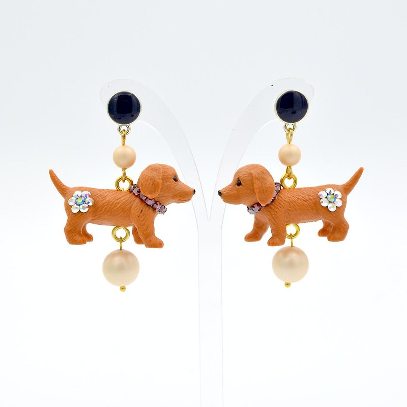 Wax sausage puppy earrings earrings Swarovski crystal flower butt - ต่างหู - โลหะ สีนำ้ตาล