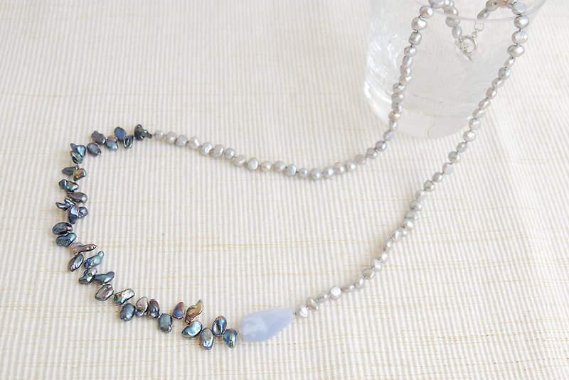 Tumble stone and Keshi Pearl necklace Blue lace agate