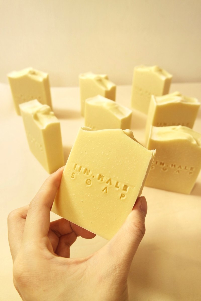 金盞花乳木果冷製皂 | 敏感性皮膚 100g - 肥皂/手工皂 - 環保材質 白色
