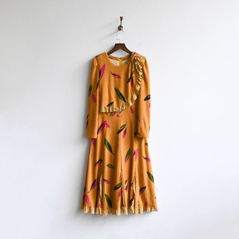 [Egg Plant Vintage] Colorful Leaves Lace Knit Print Vintage Dress - ชุดเดรส - ไฟเบอร์อื่นๆ 