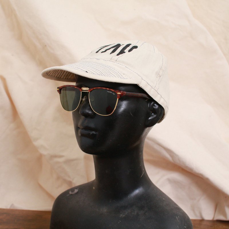 Back to Green:: 戶外漁夫帽 米色黑字 d-11 vintage hat - 帽子 - 棉．麻 