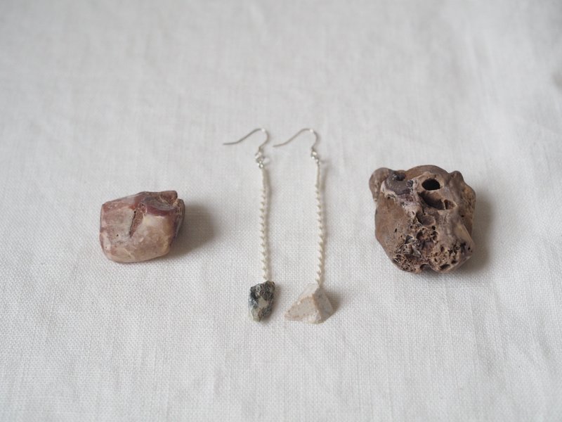 【Soft Stone × Knotted Rope Earring Series】 Stone - ต่างหู - หิน ขาว