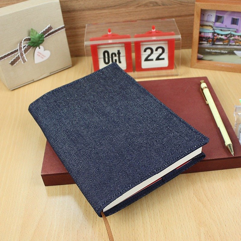 Chuyu B6/32K adjustable denim book jacket/multifunctional book cover - Book Covers - Other Materials Black