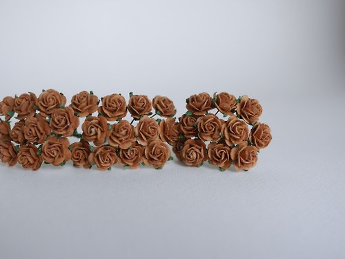 makemefrompaper Paper Flower, 100 pieces mulberry rose size 1.5 cm. curve petals, brown color