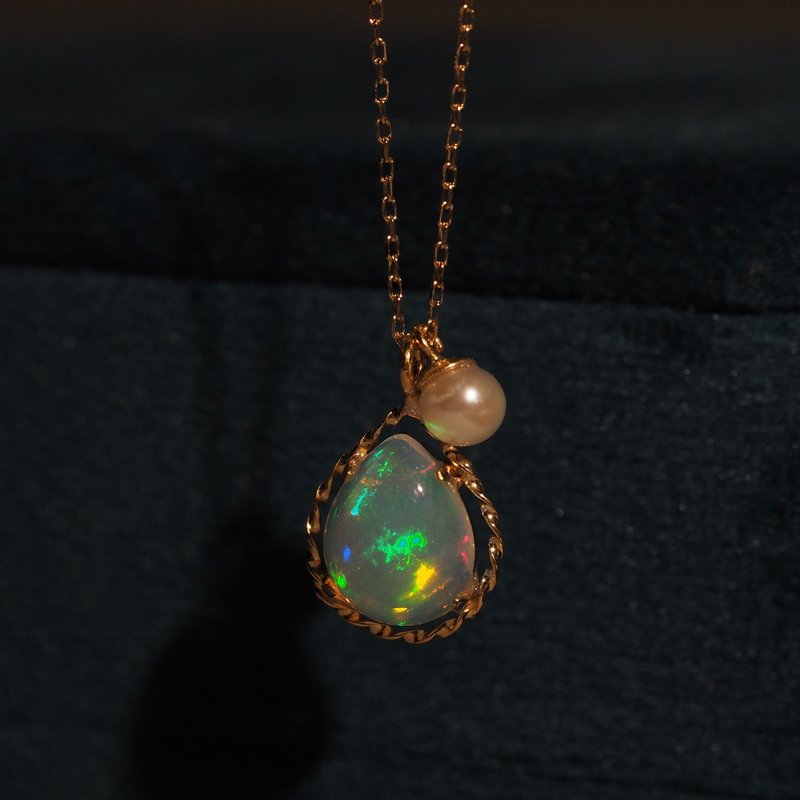 18KAkoya 珍珠和蛋白石女王項鏈 The Akoya Pearl and Opal Queen - 項鍊 - 貴金屬 
