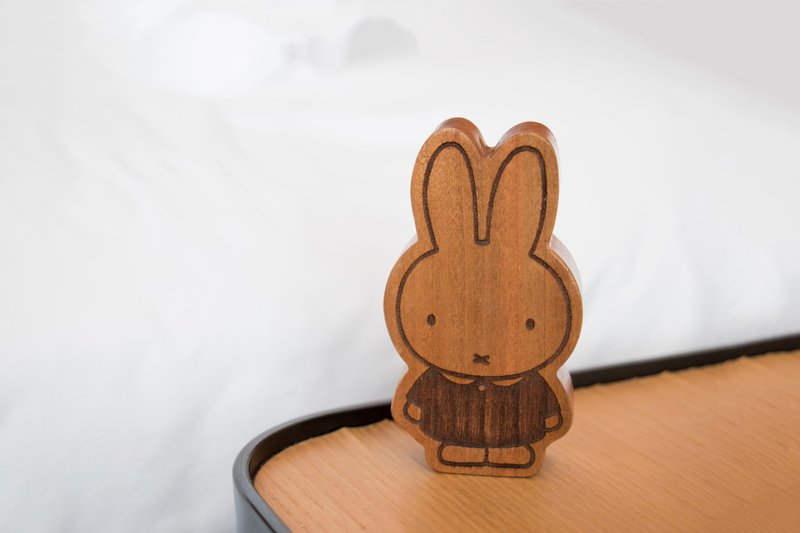 【Pinkoi x miffy】round ear miffy diffuser wood - Fragrances - Wood Brown