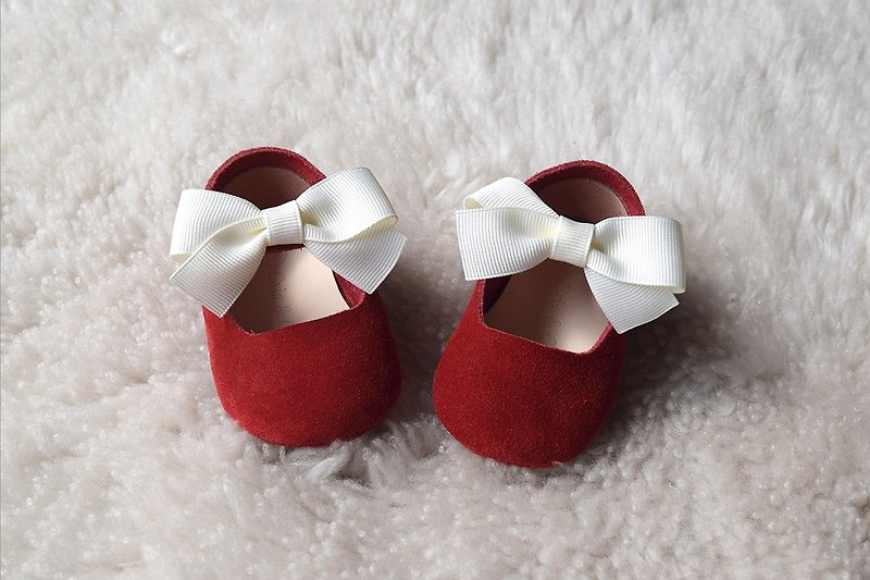 Red Baby Girl Shoes with White Bow, Baby Moccasins, Baby Booties - รองเท้าเด็ก - หนังแท้ สีแดง