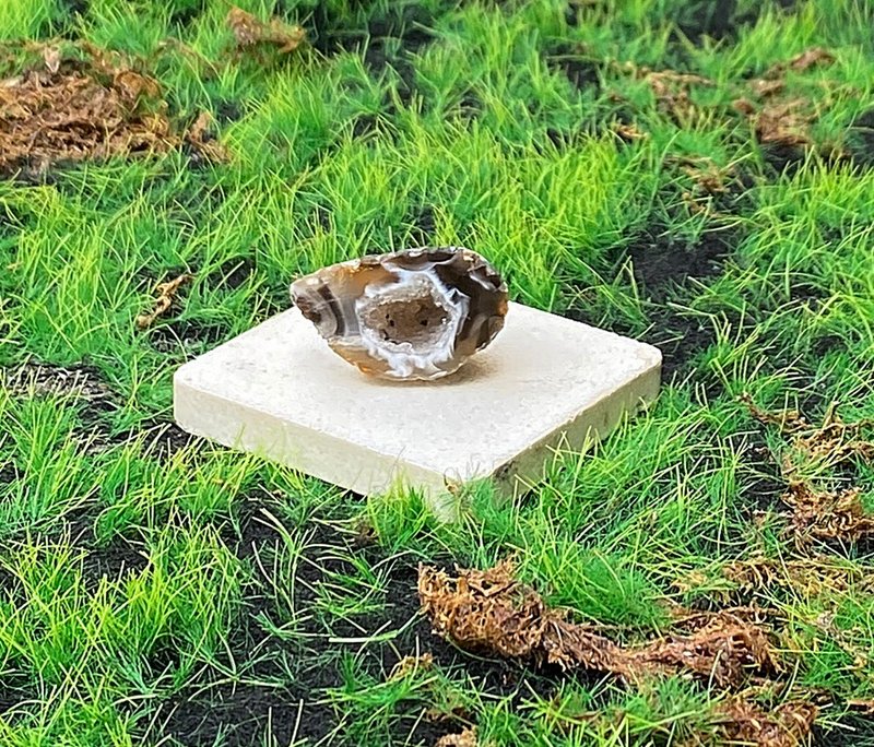 能量擺飾-瑪瑙可愛小晶洞聚寶盆 招財 療癒 開運 原礦 快速出貨 - 擺飾/家飾品 - 水晶 多色