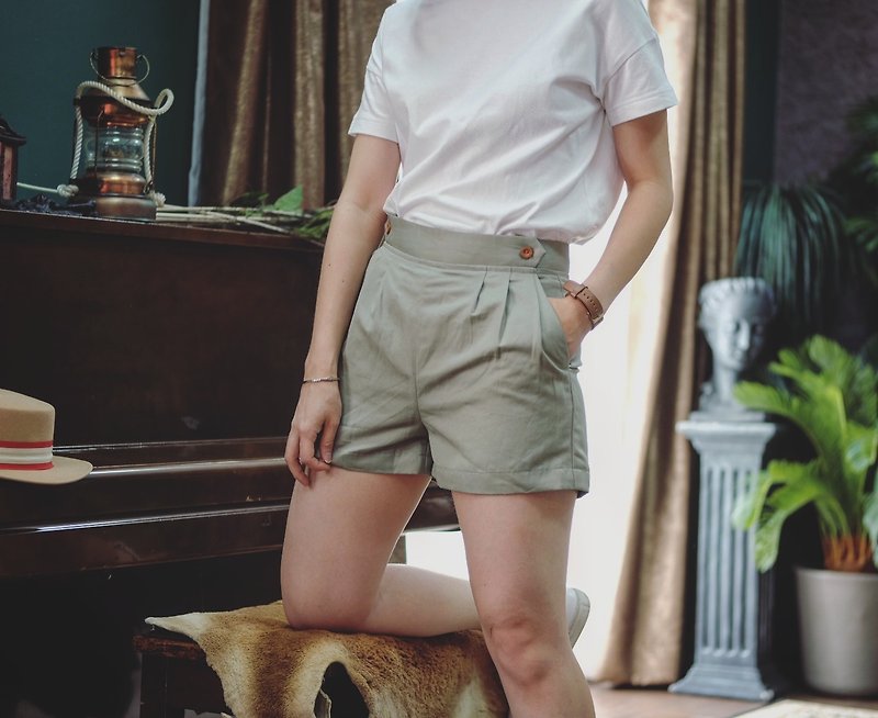 Cozy shorts : khaki - กางเกงขายาว - ผ้าฝ้าย/ผ้าลินิน สีกากี