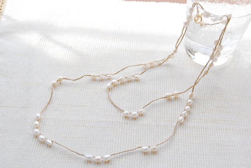 White freshwater pearl crochet necklace