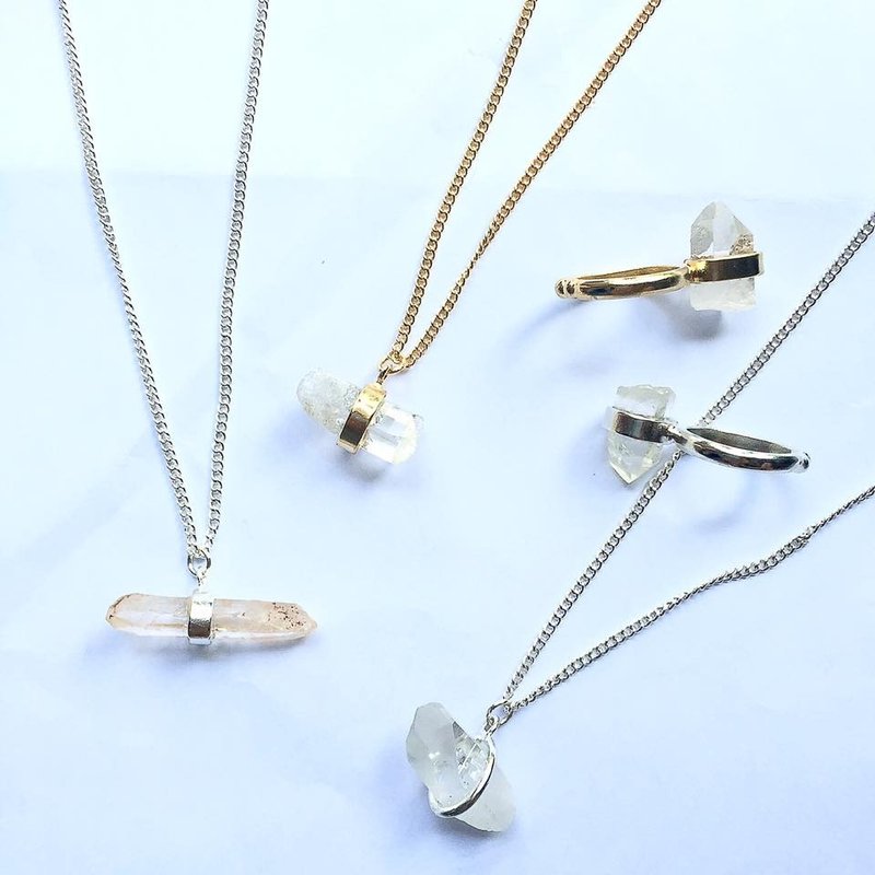 quartz necklace - 項鍊 - 其他金屬 銀色