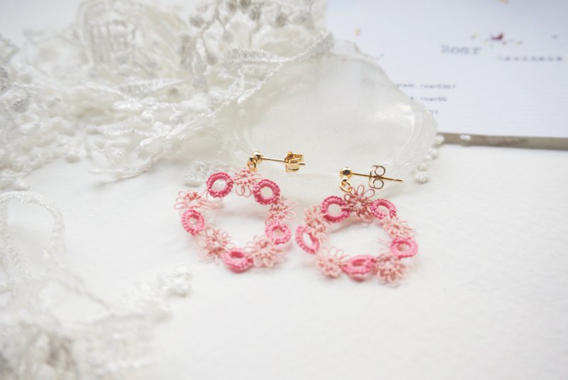 Handmade Tatting Earrings, Lace Earrings, Cotton,Christmas Wreath 。 - ต่างหู - ผ้าฝ้าย/ผ้าลินิน หลากหลายสี