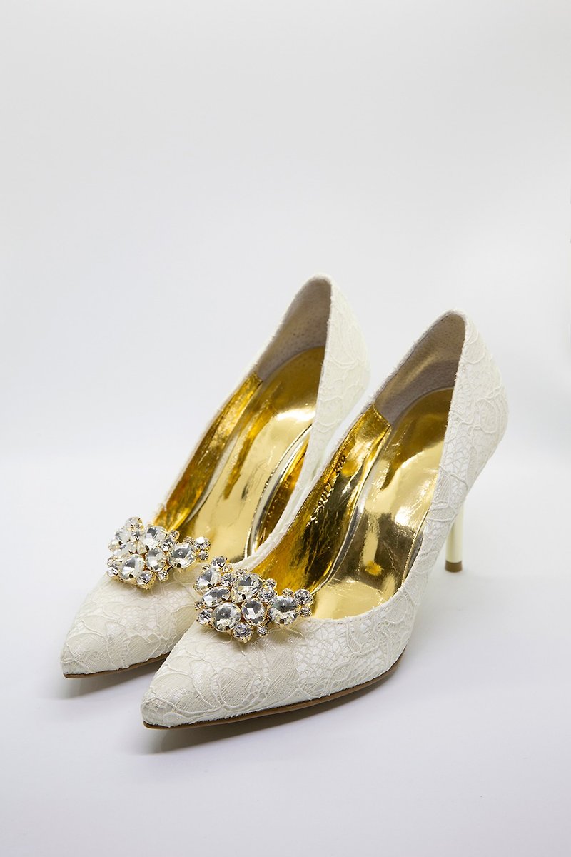 Pointed toe lace wedding shoes light gold heels with light gold crystal corsage - รองเท้าส้นสูง - วัสดุอื่นๆ 