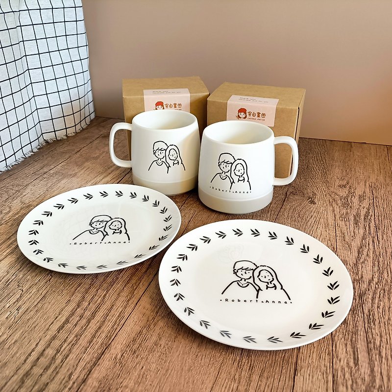 [Customized] Simple and cute portrait_Couple cup and plate set_With mobile phone wallpaper - Plates & Trays - Pottery Multicolor