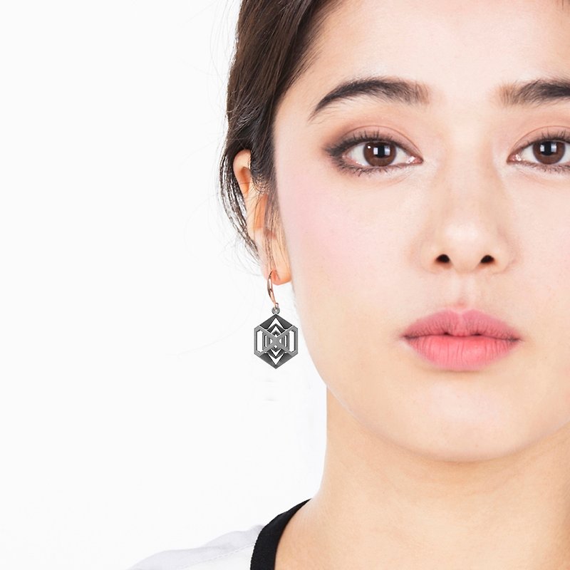 Turner's Diamond Earrings (Grey)  | Scaling Collection - Earrings & Clip-ons - Plastic Gray