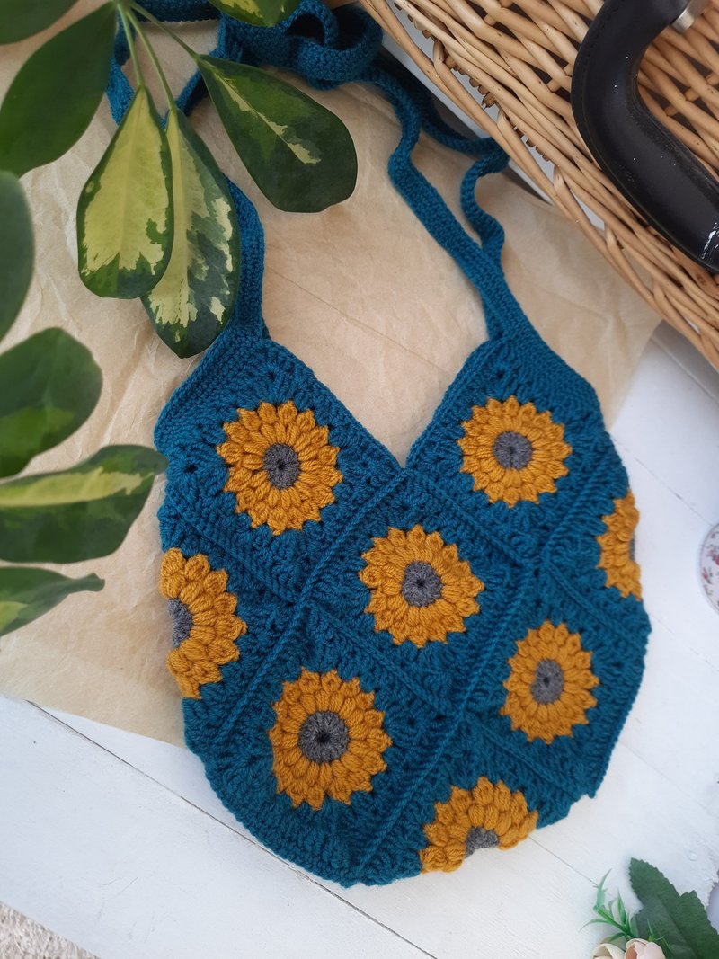 Crochet Sunflower Bag, Sunflower Tote, Market Bag, Crochet Bag, Sunflower Purse - Handbags & Totes - Cotton & Hemp Blue