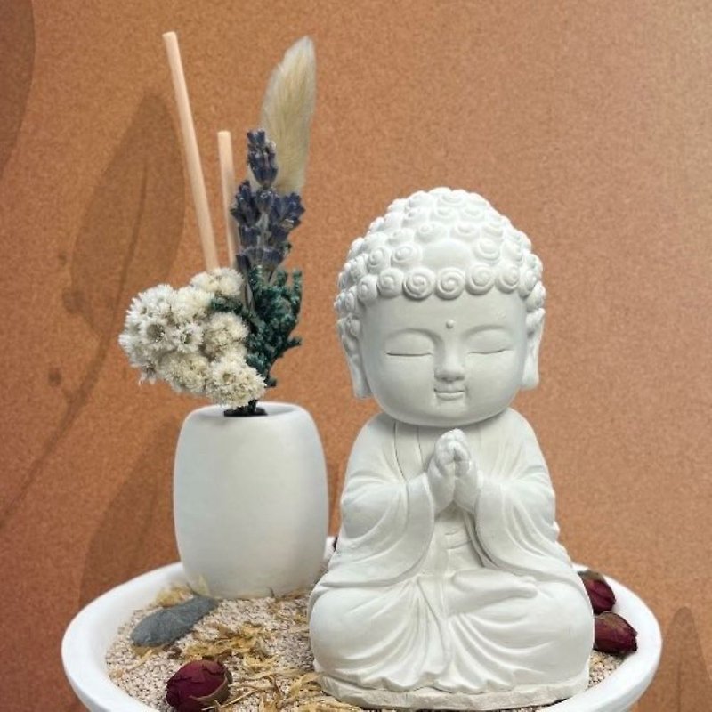 Zen style design, pure and auspicious small Buddha, Shunde eternal flower disc combination, fragrance art ornament - Fragrances - Cement White